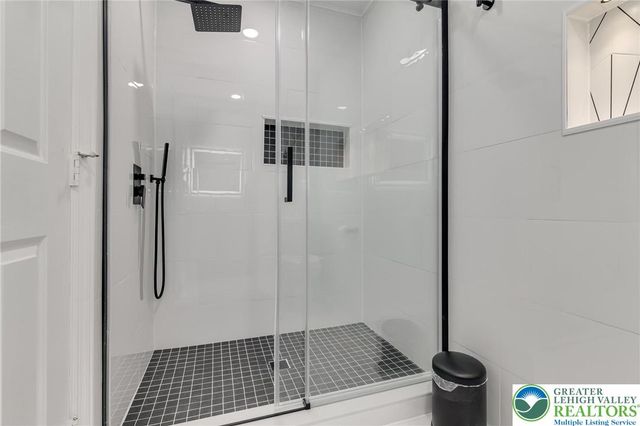 2105 Cottonwood Lane, Coolbaugh Twp, PA 18466