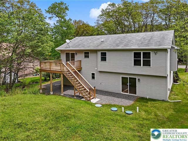 2105 Cottonwood Lane, Coolbaugh Twp, PA 18466