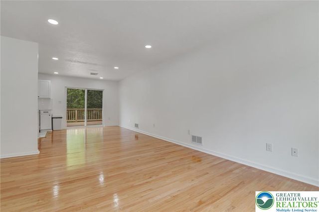 2105 Cottonwood Lane, Coolbaugh Twp, PA 18466