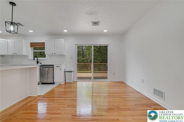 2105 Cottonwood Lane, Coolbaugh Twp, PA 18466