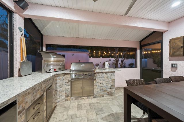 216 GROVE CIRCLE S, Dunedin, FL 34698