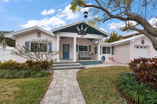 216 GROVE CIRCLE S, Dunedin, FL 34698