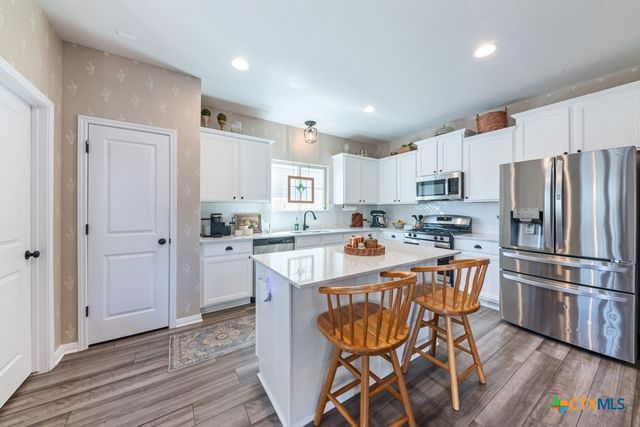 2625 Brand Iron Drive, San Marcos, TX 78666