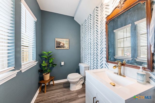 2625 Brand Iron Drive, San Marcos, TX 78666