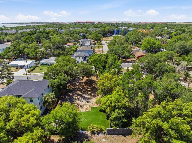 2929 W AVERILL AVENUE, Tampa, FL 33611