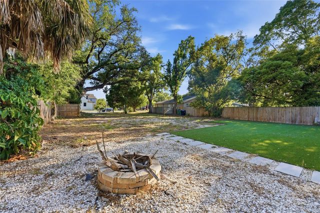 2929 W AVERILL AVENUE, Tampa, FL 33611