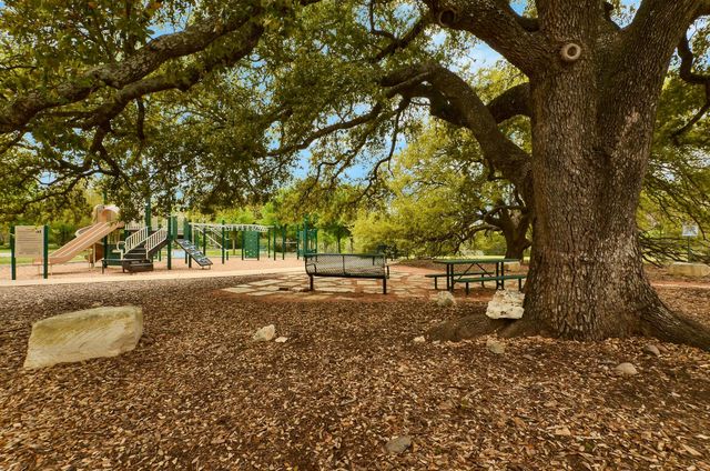 8105 Longdraw DR, Round Rock, TX 78681