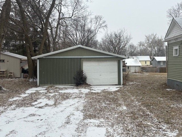 211 2nd Street, Murray, IA 50174