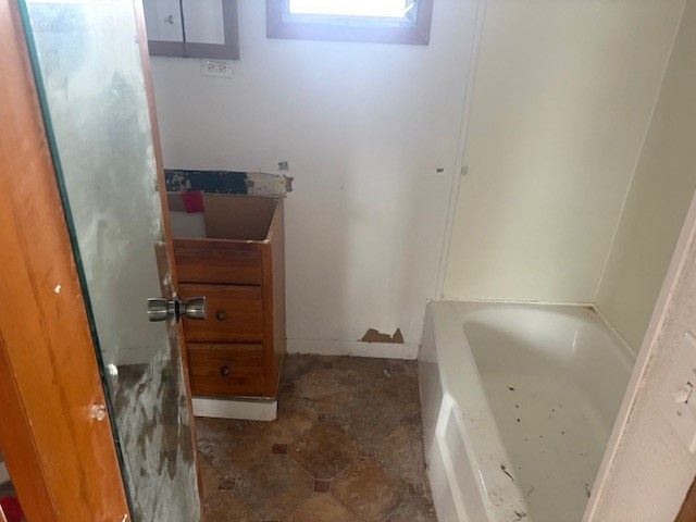 211 2nd Street, Murray, IA 50174