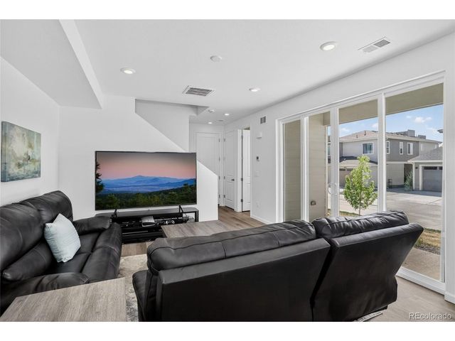 22811 E Stanford Ln A, Aurora, CO 80015