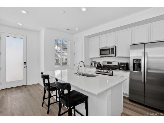 22811 E Stanford Ln A, Aurora, CO 80015