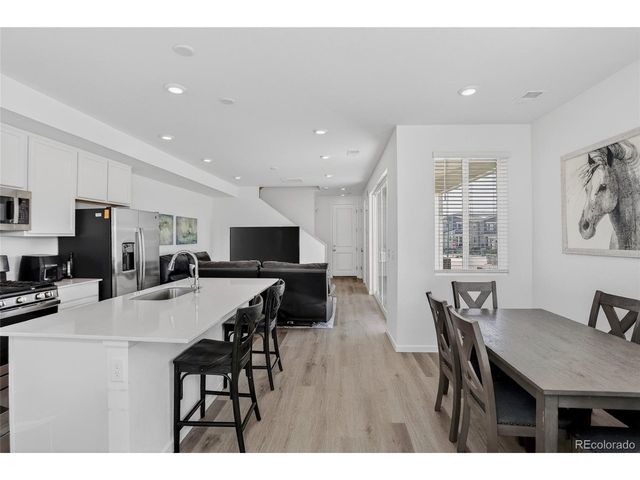 22811 E Stanford Ln A, Aurora, CO 80015