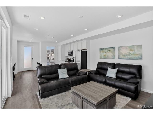 22811 E Stanford Ln A, Aurora, CO 80015