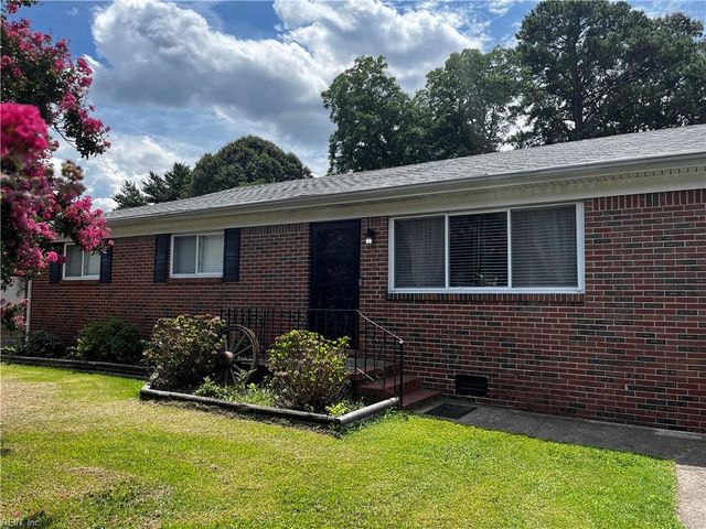 5909 Woodstock CT, Virginia Beach, VA 23464