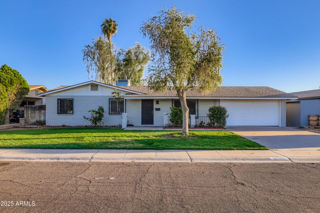 3741 W DAVIDSON Lane, Phoenix, AZ 85051