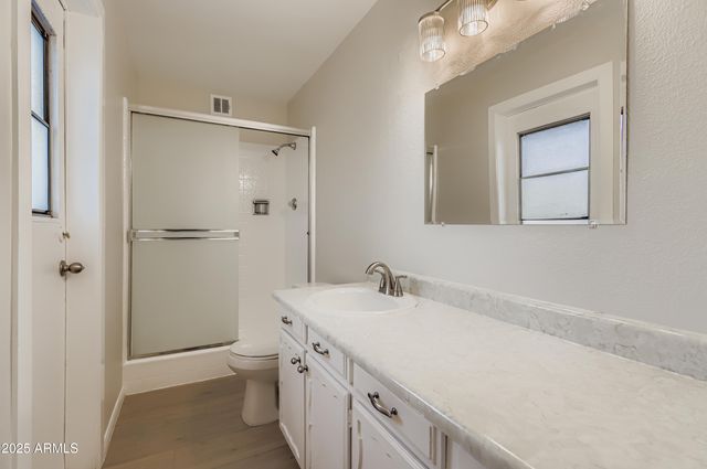 3741 W DAVIDSON Lane, Phoenix, AZ 85051