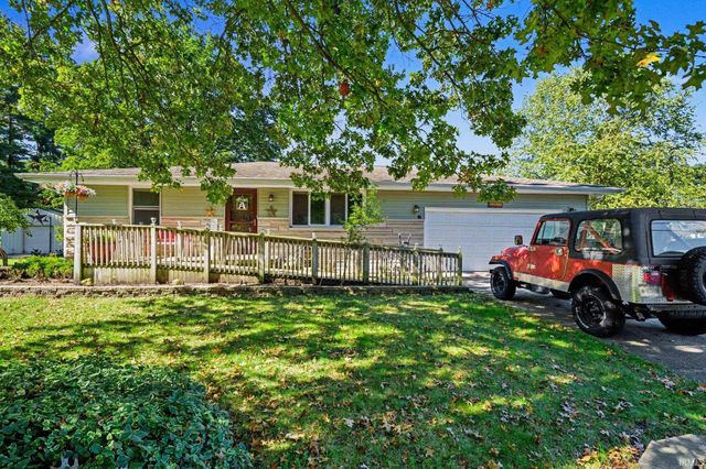52579 Shellbark Avenue, South Bend, IN 46628