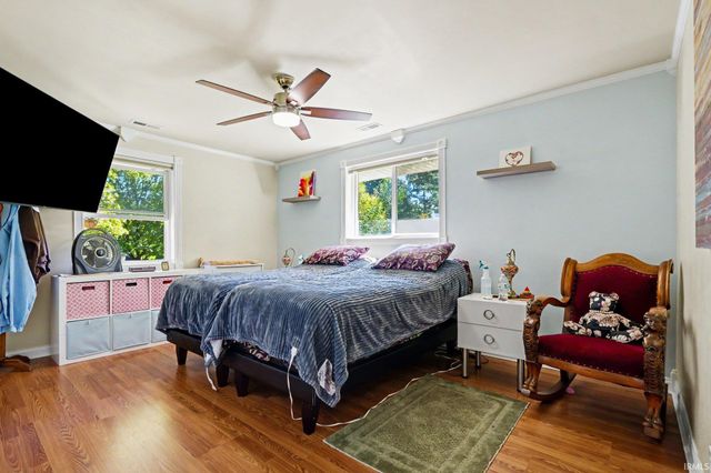 52579 Shellbark Avenue, South Bend, IN 46628