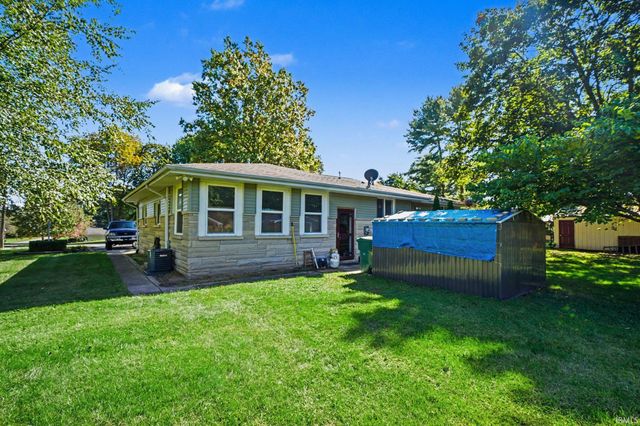 52579 Shellbark Avenue, South Bend, IN 46628