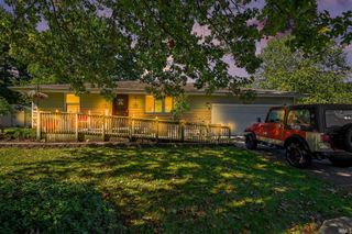52579 Shellbark Avenue, South Bend, IN 46628