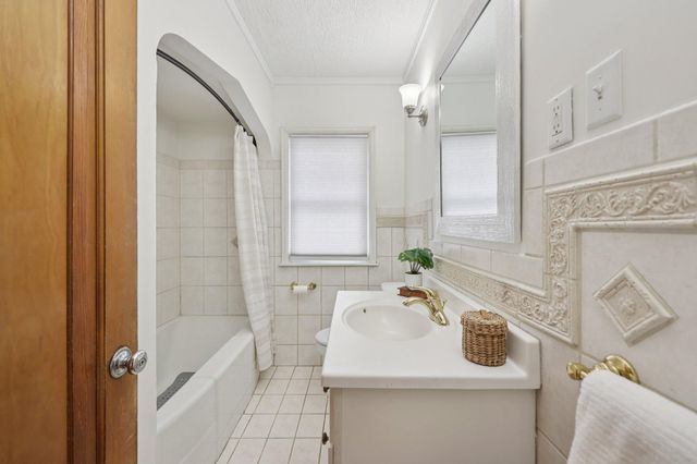 3918 Washburn Avenue N, Minneapolis, MN 55412