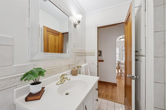 3918 Washburn Avenue N, Minneapolis, MN 55412