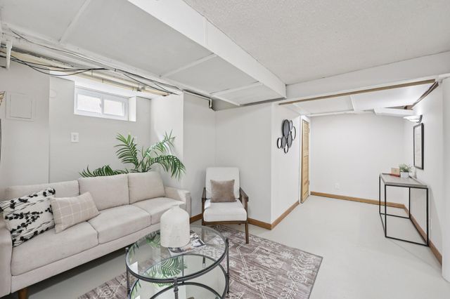 3918 Washburn Avenue N, Minneapolis, MN 55412