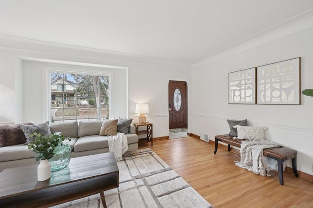 3918 Washburn Avenue N, Minneapolis, MN 55412