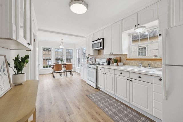 3918 Washburn Avenue N, Minneapolis, MN 55412