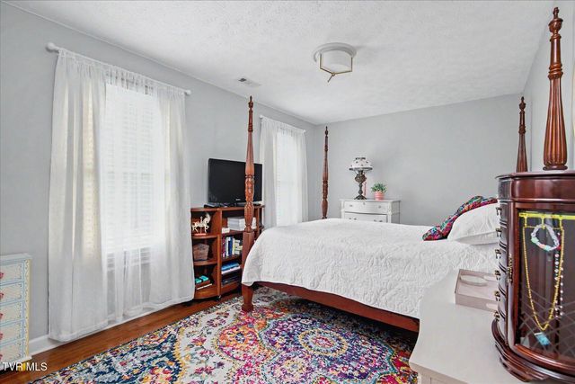 120 Peppertree Drive, Kingsport, TN 37664
