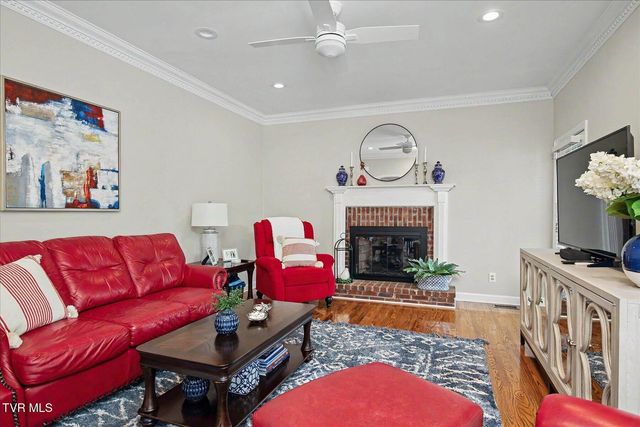 120 Peppertree Drive, Kingsport, TN 37664