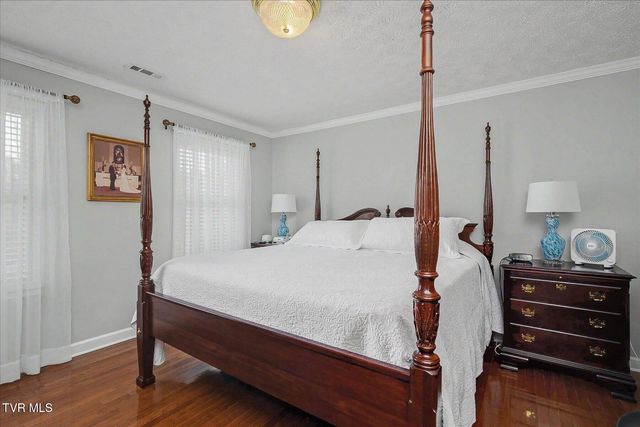 120 Peppertree Drive, Kingsport, TN 37664