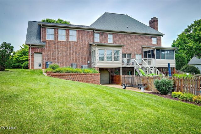 120 Peppertree Drive, Kingsport, TN 37664