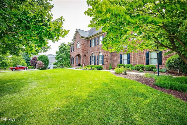 120 Peppertree Drive, Kingsport, TN 37664