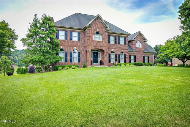 120 Peppertree Drive, Kingsport, TN 37664