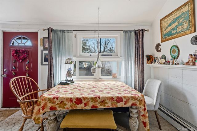 57 Sutton Court, West Islip, NY 11795