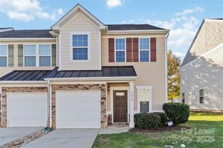 2613 Silverthorn Drive, Charlotte, NC 28273
