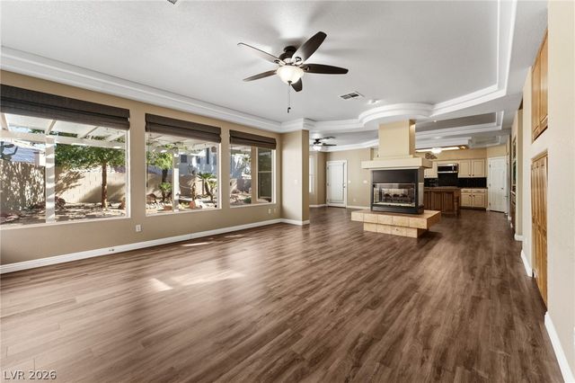 8404 Bay Crest Drive, Las Vegas, NV 89128
