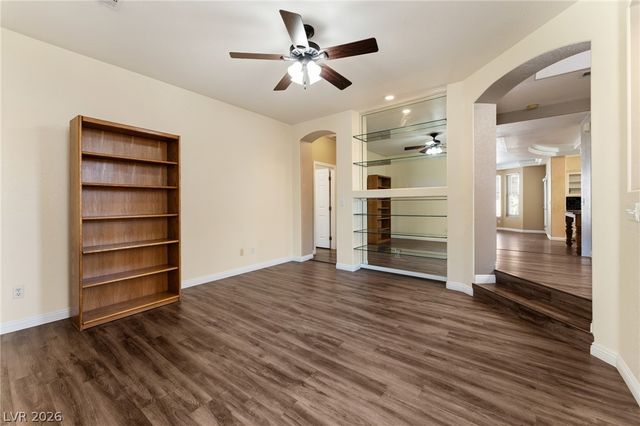 8404 Bay Crest Drive, Las Vegas, NV 89128