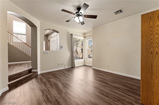 8404 Bay Crest Drive, Las Vegas, NV 89128