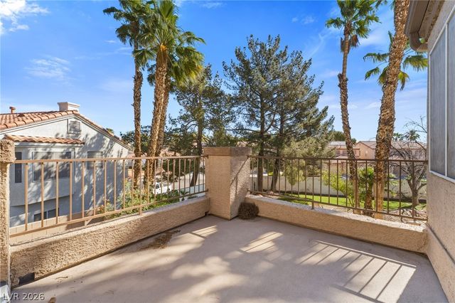 8404 Bay Crest Drive, Las Vegas, NV 89128