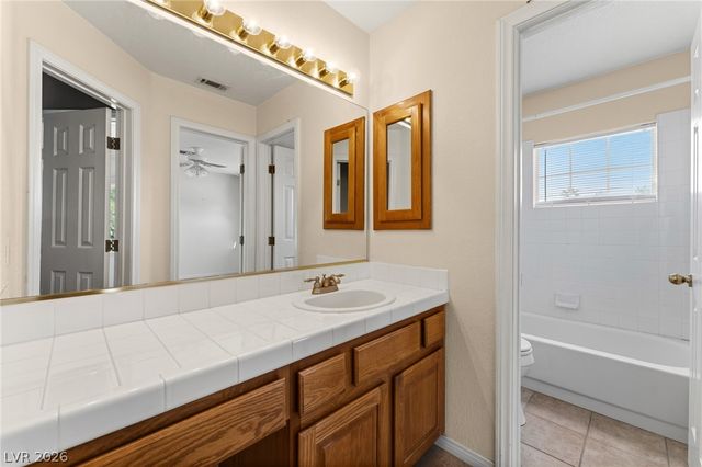 8404 Bay Crest Drive, Las Vegas, NV 89128