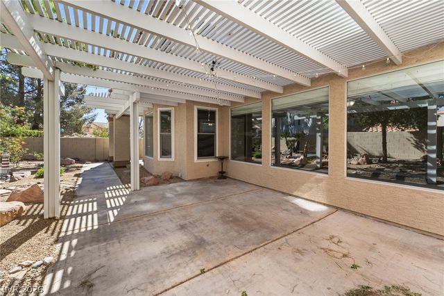 8404 Bay Crest Drive, Las Vegas, NV 89128