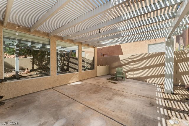 8404 Bay Crest Drive, Las Vegas, NV 89128