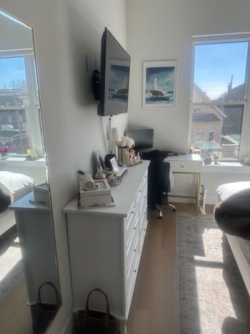 3204 N Clifton Avenue 309, Chicago, IL 60657