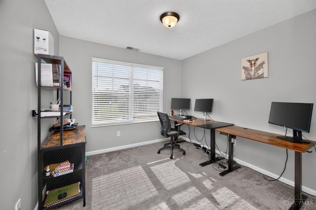 11615 Maxey Lane, Springdale, OH 45246