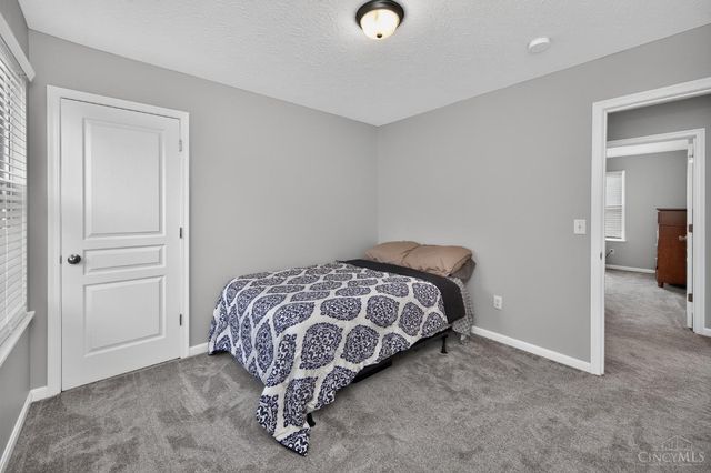 11615 Maxey Lane, Springdale, OH 45246