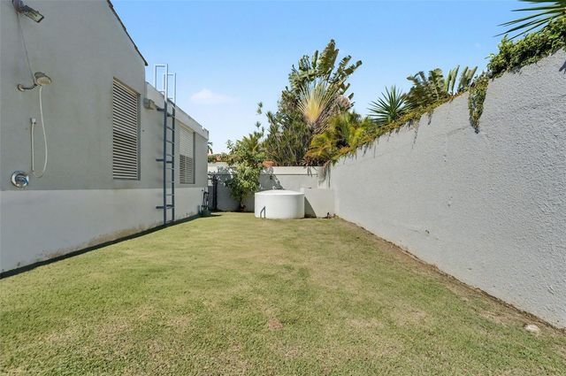 33 CAMINO LAS TORTOLAS, Dorado, PR 00646