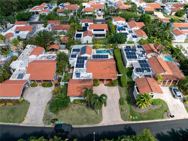 33 CAMINO LAS TORTOLAS, Dorado, PR 00646