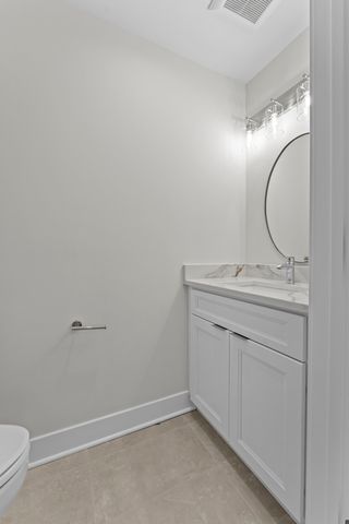 220 S Western Avenue B, Chicago, IL 60612